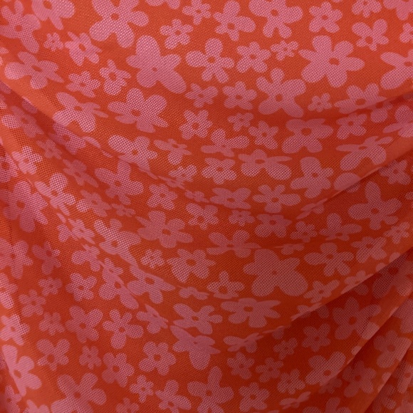 NWT Caution to the Wind Ruched Mesh Floral Dress Sz S - Picture 2 of 3